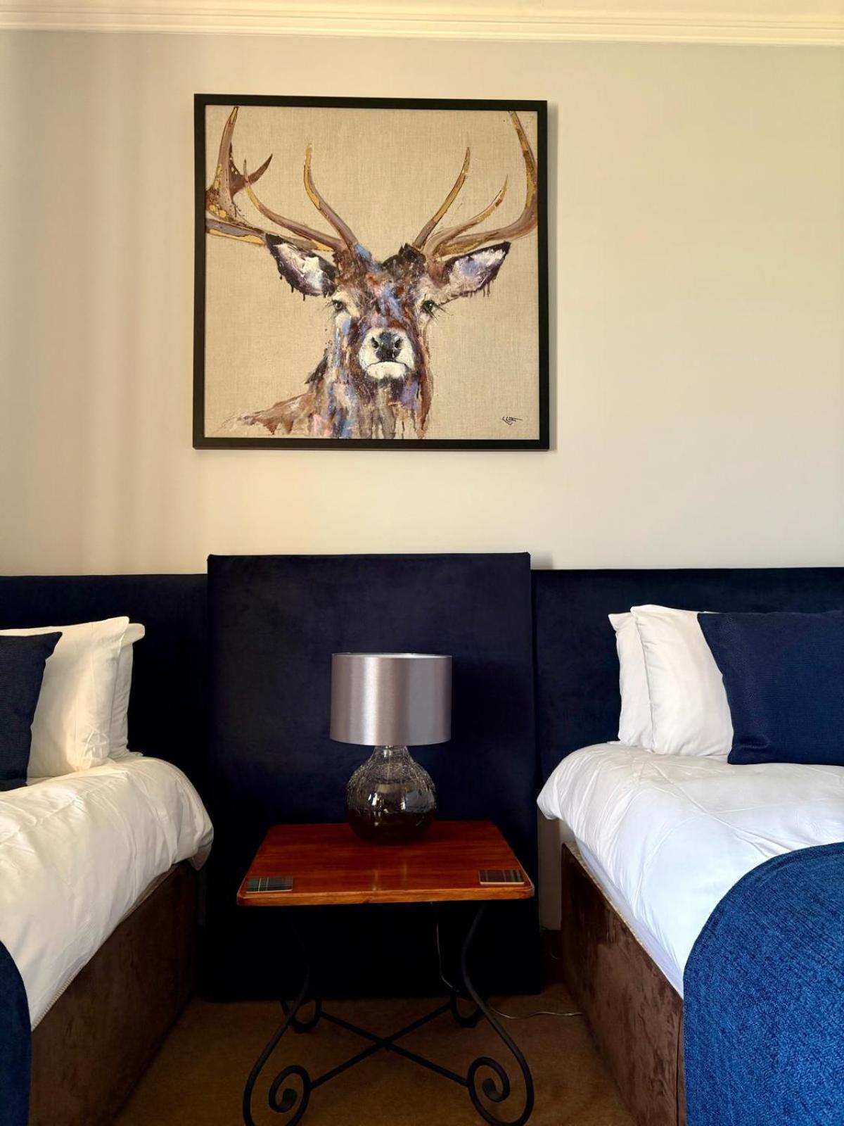 Dalrachney Lodge Carrbridge Rum bild